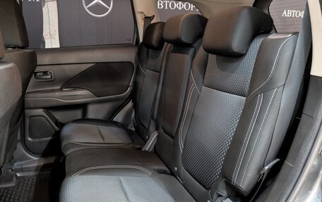 Mitsubishi Outlander III рестайлинг 3, 2022 год, 2 910 000 рублей, 24 фотография