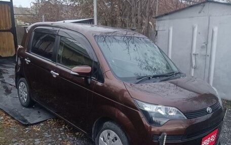 Toyota Spade, 2013 год, 910 000 рублей, 1 фотография