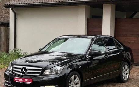 Mercedes-Benz C-Класс, 2011 год, 1 430 000 рублей, 1 фотография