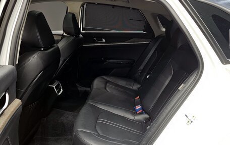 KIA K5, 2022 год, 2 420 000 рублей, 21 фотография