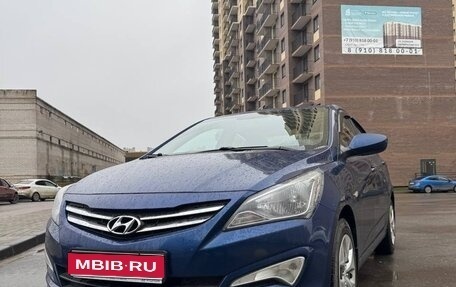 Hyundai Solaris II рестайлинг, 2015 год, 810 000 рублей, 1 фотография
