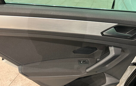 Volkswagen Tiguan II, 2019 год, 1 999 000 рублей, 12 фотография