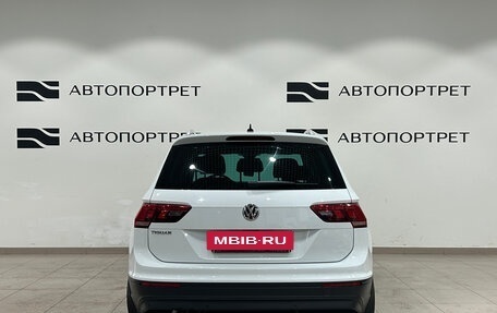 Volkswagen Tiguan II, 2019 год, 1 999 000 рублей, 4 фотография