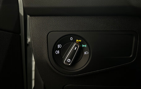 Volkswagen Tiguan II, 2019 год, 1 999 000 рублей, 24 фотография