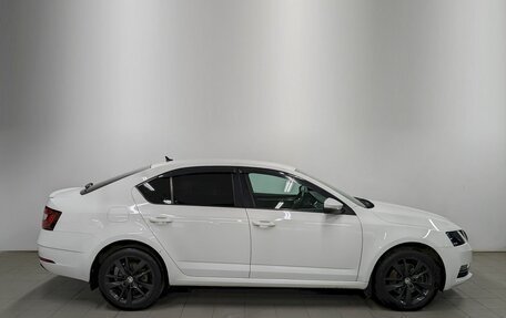 Skoda Octavia, 2017 год, 1 790 000 рублей, 4 фотография