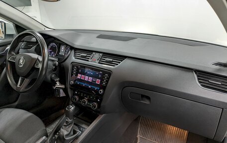 Skoda Octavia, 2017 год, 1 790 000 рублей, 19 фотография