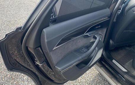 Audi S8, 2021 год, 11 490 000 рублей, 6 фотография