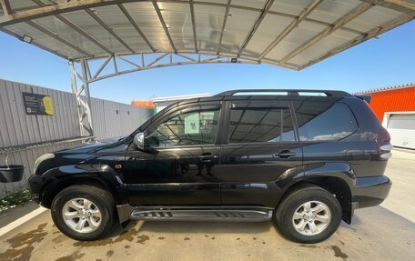 Toyota Land Cruiser Prado 120 рестайлинг, 2007 год, 1 900 000 рублей, 1 фотография