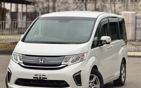 Honda Stepwgn IV, 2018 год, 2 199 999 рублей, 1 фотография