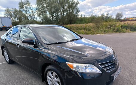 Toyota Camry, 2011 год, 1 300 000 рублей, 2 фотография