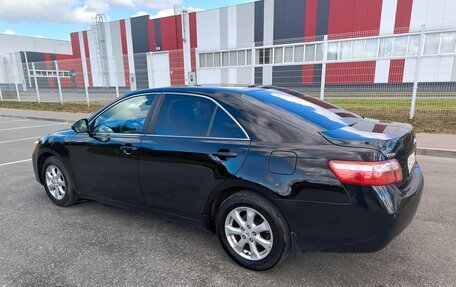 Toyota Camry, 2011 год, 1 300 000 рублей, 4 фотография