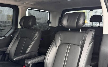 Hyundai Staria, 2024 год, 6 100 000 рублей, 4 фотография