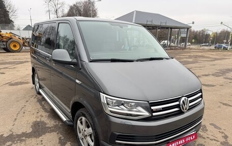 Volkswagen Multivan T6 рестайлинг, 2018 год, 3 200 000 рублей, 3 фотография