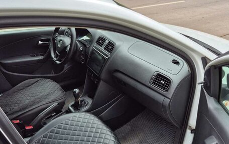 Volkswagen Polo VI (EU Market), 2015 год, 650 000 рублей, 9 фотография