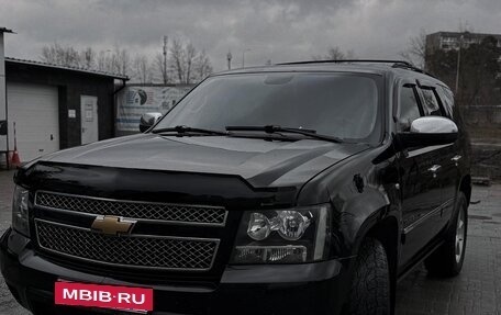 Chevrolet Tahoe III, 2013 год, 2 200 000 рублей, 6 фотография