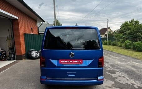 Volkswagen Multivan T6 рестайлинг, 2022 год, 12 000 000 рублей, 3 фотография