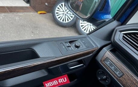 Volkswagen Multivan T6 рестайлинг, 2022 год, 12 000 000 рублей, 14 фотография