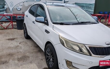 KIA Rio III рестайлинг, 2013 год, 720 000 рублей, 2 фотография