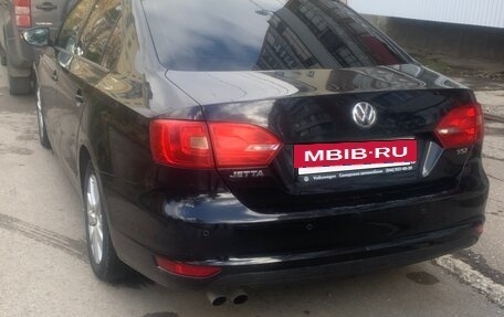 Volkswagen Jetta VI, 2013 год, 1 100 000 рублей, 4 фотография