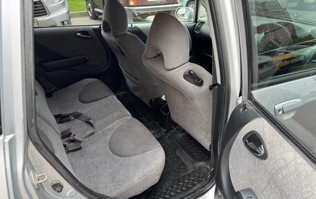 Honda Fit III, 2002 год, 369 000 рублей, 19 фотография