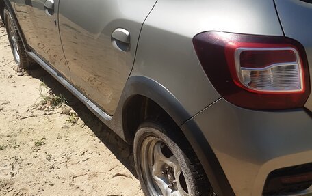 Renault Sandero II рестайлинг, 2015 год, 650 000 рублей, 4 фотография