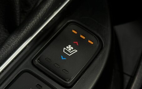 Hyundai Santa Fe III рестайлинг, 2016 год, 2 499 900 рублей, 8 фотография