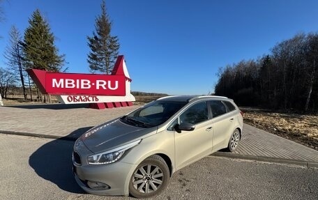 KIA cee'd III, 2014 год, 999 990 рублей, 2 фотография