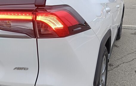 Toyota RAV4, 2022 год, 4 250 000 рублей, 11 фотография