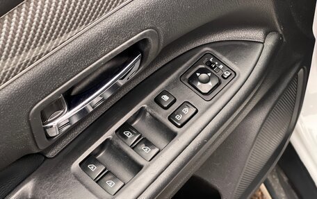 Mitsubishi Outlander III рестайлинг 3, 2019 год, 2 169 000 рублей, 16 фотография