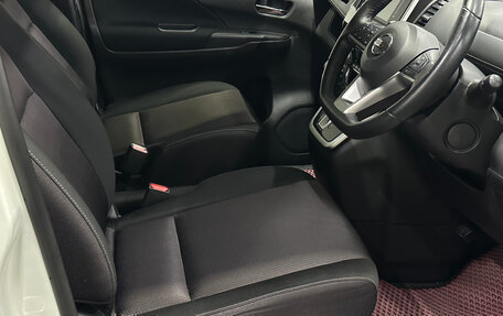 Nissan Serena IV, 2017 год, 2 140 000 рублей, 7 фотография