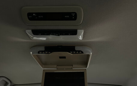 Nissan Serena IV, 2017 год, 2 140 000 рублей, 17 фотография