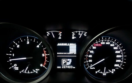 Toyota Land Cruiser 200, 2015 год, 4 850 000 рублей, 13 фотография