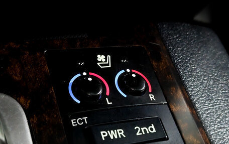 Toyota Land Cruiser 200, 2015 год, 4 850 000 рублей, 27 фотография