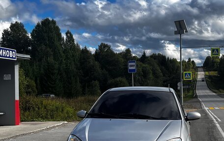 Ford Focus IV, 2003 год, 285 000 рублей, 2 фотография