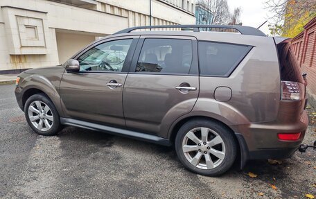Mitsubishi Outlander III рестайлинг 3, 2011 год, 1 149 000 рублей, 5 фотография