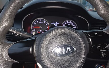 KIA Rio IV, 2018 год, 1 240 000 рублей, 5 фотография