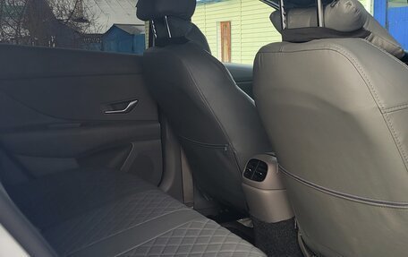 Hyundai Elantra, 2022 год, 2 350 000 рублей, 10 фотография