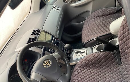 Toyota Corolla, 2010 год, 900 000 рублей, 9 фотография