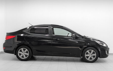 Hyundai Solaris II рестайлинг, 2011 год, 870 000 рублей, 4 фотография