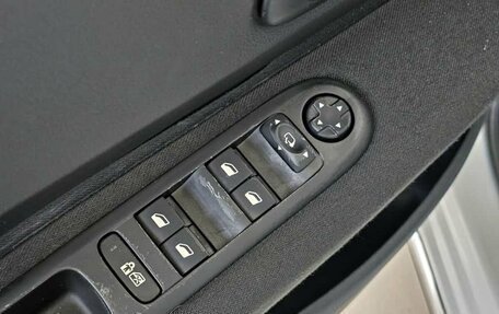 Peugeot 3008 I рестайлинг, 2012 год, 985 000 рублей, 15 фотография