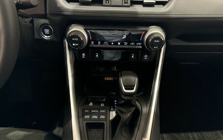 Toyota RAV4, 2025 год, 4 800 000 рублей, 9 фотография