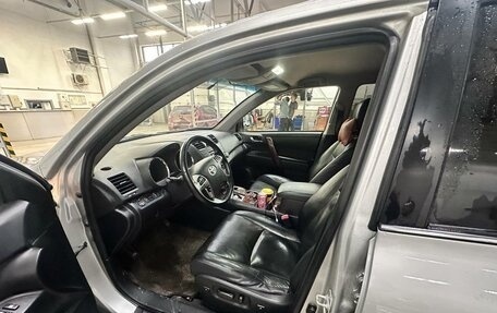 Toyota Highlander III, 2012 год, 1 750 000 рублей, 6 фотография
