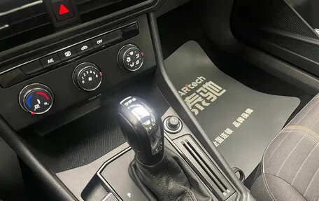 Volkswagen Lavida, 2021 год, 1 100 000 рублей, 19 фотография