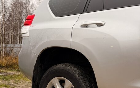 Toyota Land Cruiser Prado 150 рестайлинг 2, 2011 год, 2 550 000 рублей, 10 фотография