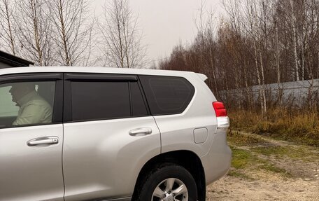 Toyota Land Cruiser Prado 150 рестайлинг 2, 2011 год, 2 550 000 рублей, 9 фотография