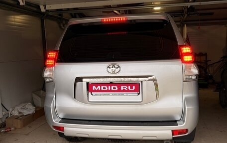 Toyota Land Cruiser Prado 150 рестайлинг 2, 2011 год, 2 550 000 рублей, 7 фотография