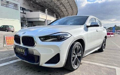 BMW X2, 2021 год, 1 950 000 рублей, 2 фотография