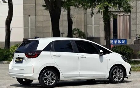 Honda Fit, 2021 год, 1 300 000 рублей, 4 фотография