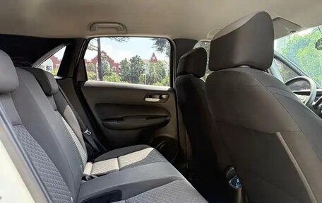 Honda Fit, 2021 год, 1 300 000 рублей, 16 фотография