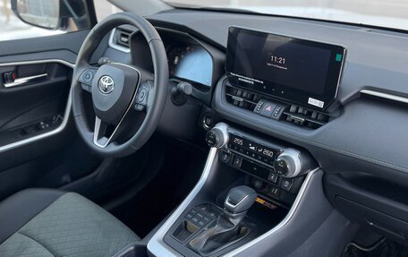 Toyota RAV4, 2025 год, 4 500 000 рублей, 17 фотография